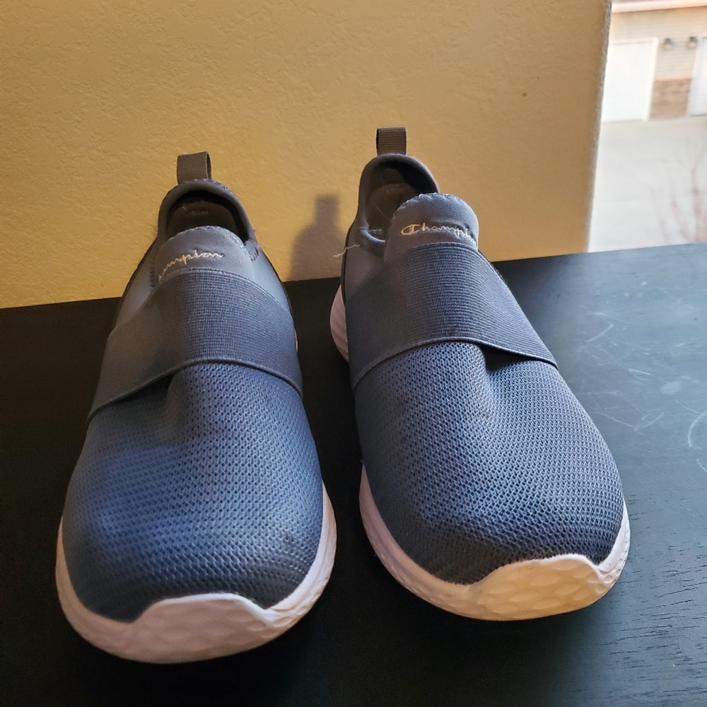 Sneakers - Picture 3 of 4